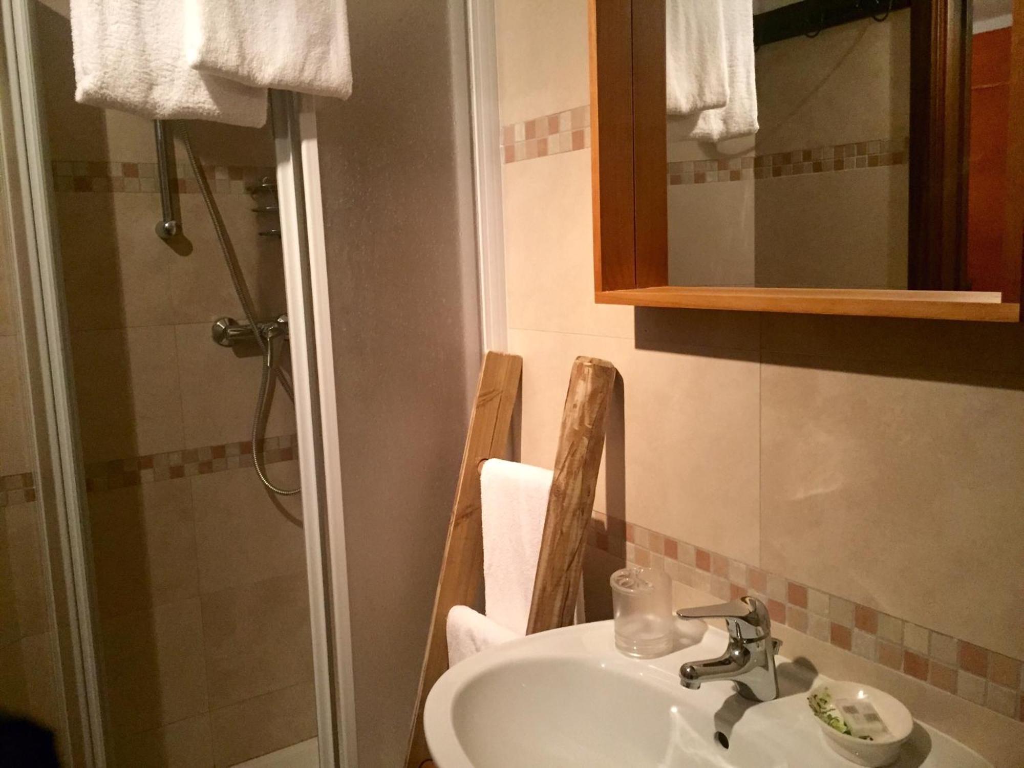 Casa Benassi ,Room&Suite , Con Zona Benessere Riolunato Buitenkant foto